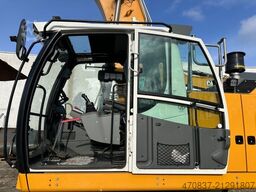 LIEBHERR R922 LC / MultiUser / Böschungsbagger