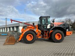 HITACHI ZW250-5B / Waage