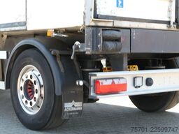 ACKERMANN-FRUEHAUF A 18 Koffer 43m³ Durchladesystem