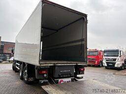 Volvo FM 420 + CARRIER 1250 + 8x2 + euro 5 + LIFT 2.5T