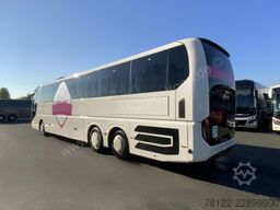 MAN R 08 Lion's Coach