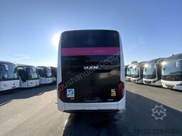 MAN R 08 Lion's Coach