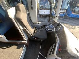 MAN R 08 Lion's Coach