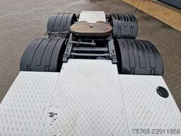 Volvo FH 13.460 Globetrotter XL 6x2 - Full spoiler - ...