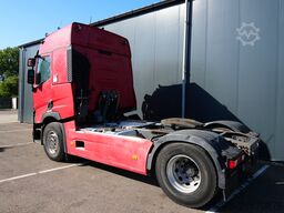 Renault T 460 tractor unit 648.900KM
