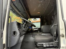 Scania P280 6X2*4