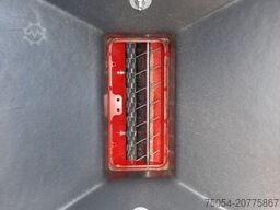 Grünlandstriegel mit Drillstar