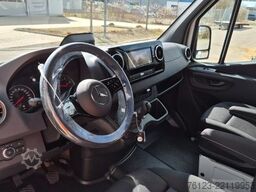 MERCEDES-BENZ 8 Sprinter Lord Light 22 Sitzer Vorlauffahrzeug