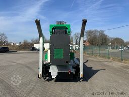 MERCEDES-BENZ Böcker RK 36-2400 / Raupenkran / Dachdecker /