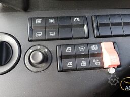 MERCEDES-BENZ Tourismo RHD, 55 Sitze, Euro 6