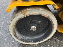 JCB S2632E