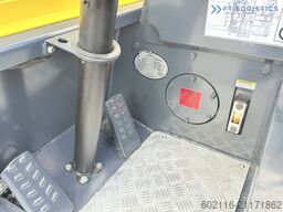 Combilift C3000CB GAS TRIPLEX 4900 POSITIONER TOP1