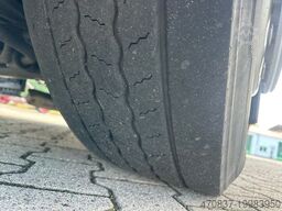 MERCEDES-BENZ Antos 2533 / Seitenlader Zöller SLF XL 28 P