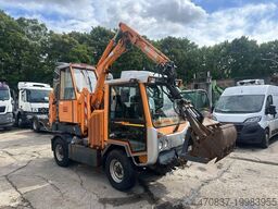 Kiefer Boki HY 1251 / 4x4x4 / Friedhofsbagger