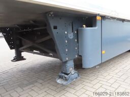 SCHMITZ CARGOBULL SKO 24 /L - 13.4  FP Cool