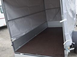 HUMBAUR Startrailer H 132513 mit Plane und Spriegel