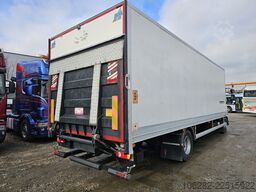 Volvo FL240 4x2 Ladeborwand