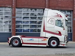 Volvo FH 13.500 Globetrotter XL 4x2 - Show truck - Re...