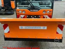 Multicar Tremo X56 Winterdienst Streuer + Besen NUR8568KM