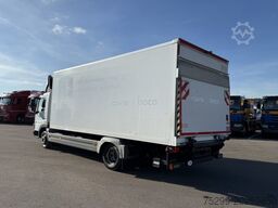 Mercedes-Benz Atego 818 Koffer mit HB / Swiss-Vehicle