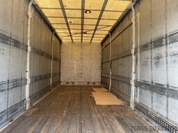 DAF CF75.250 Curtside / Loading Lift / 672.000 KM /...