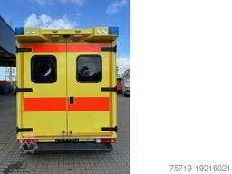 Mercedes-Benz Sprinter 519 CDI 4x2 Rettungsawagen