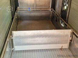 Volvo FH 13.500 Globetrotter 8x2*6 - 3 deck livestock...