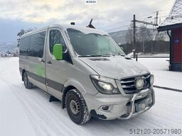 Mercedes-Benz Sprinter 316 Minibus – 9 seats and wheelchair ramp