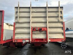 Vang DC 111 Ts 3 axle well trailer