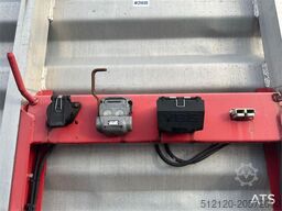 Vang DC 111 Ts 3 axle well trailer