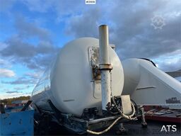 Spitzer silo trailer, 3-axle bulk trailer.