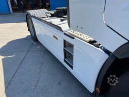 Iveco S-WAY 490 / Intarder / 2x Tank / New Tyres