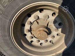 VAN HOOL Tankchassis + Tankcontainer,363.054 Km