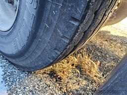 VAN HOOL Tankchassis + Tankcontainer,363.054 Km