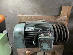VEB Elektromotorenwerk KMER 160 LB ACP