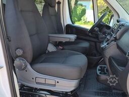 PEUGEOT Boxer  Hochraum 9 Sitzer L3H2 verglast BlueHDi