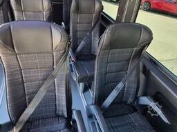 PEUGEOT Boxer  Hochraum 9 Sitzer L3H2 verglast BlueHDi