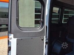 PEUGEOT Boxer  Hochraum 9 Sitzer L3H2 verglast BlueHDi