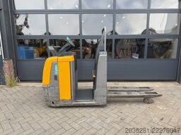 Jungheinrich ECE220