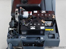 Hako Sweepmaster B800 - 2019y - NEW BATTERIES
