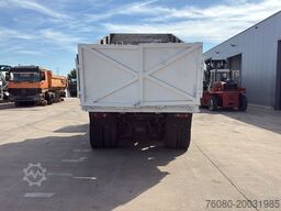 Scania 94 - 260 (BOITE MANUELLE / LAMES / STEEL SUSP. ...