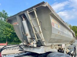 Fruehauf STEEL CHASSIS,  DUMPER!   Full spring!  TOP con...