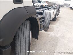 IVECO AD440S42 - 8X2 (2+2)AUSTERAS