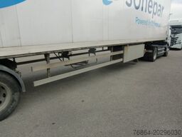 WEKA 1-ACHS KOFFERAUFLIEGER  GELENKT