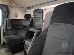Mercedes-Benz Actros 1833 L nR Curtainsider
