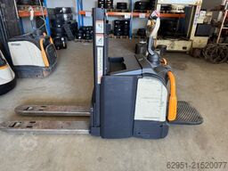 ZSK Stickmaschinen GmbH ZSK Stickmaschinen GmbH ZSK Stickmaschinen GmbH