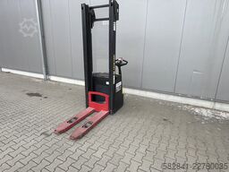 HYSTER S1.2