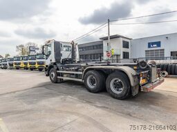 IVECO TRAKKER 410 - 121 499 KM