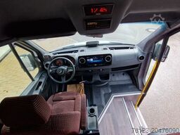 MERCEDES-BENZ 2 x 517 Lord Comfort XXL Lagerfahrzeug 23 SS