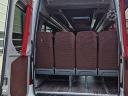 MERCEDES-BENZ 2 x 517 Lord Comfort XXL Lagerfahrzeug 23 SS